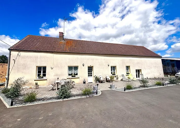 Grande Maison Avec Tranquillite Garantie Nyaraló *