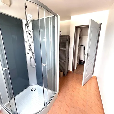 Grande Maison Avec Tranquillite Garantie